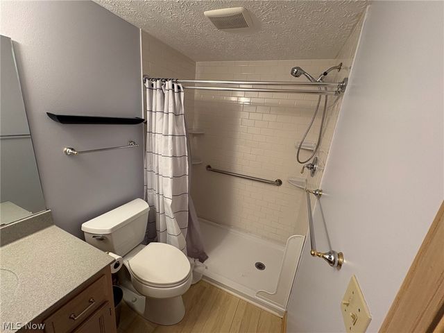 581 Thornberry Lane, Brunswick, OH 44212