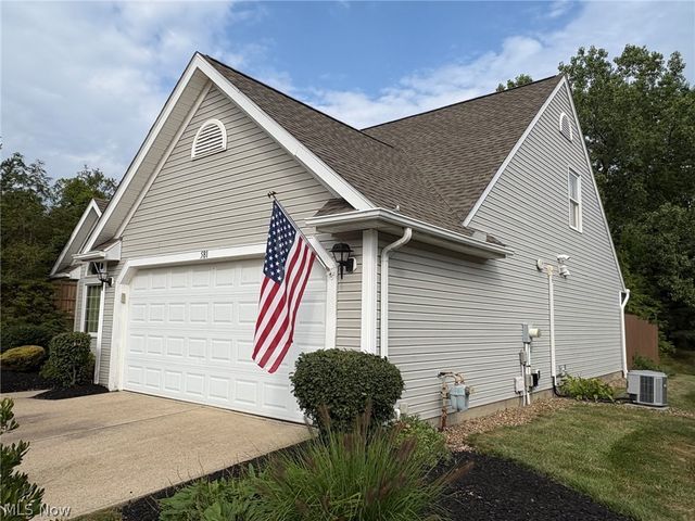581 Thornberry Lane, Brunswick, OH 44212