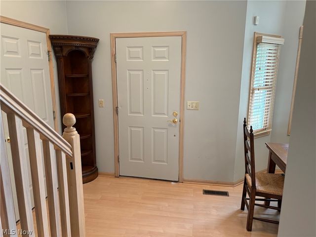581 Thornberry Lane, Brunswick, OH 44212