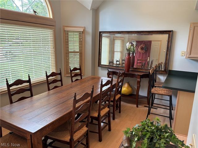 581 Thornberry Lane, Brunswick, OH 44212