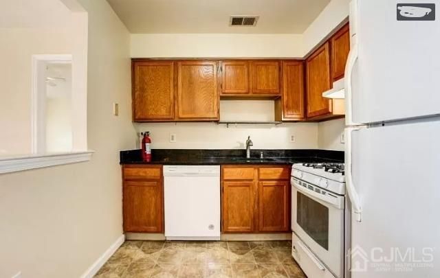 1335 Waterford Drive, Edison, NJ 08817