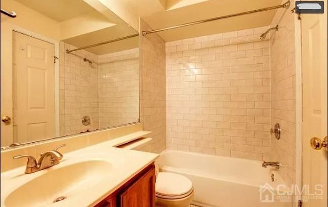 1335 Waterford Drive, Edison, NJ 08817
