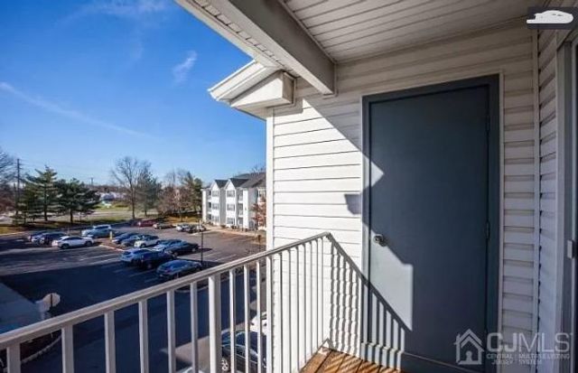 1335 Waterford Drive, Edison, NJ 08817