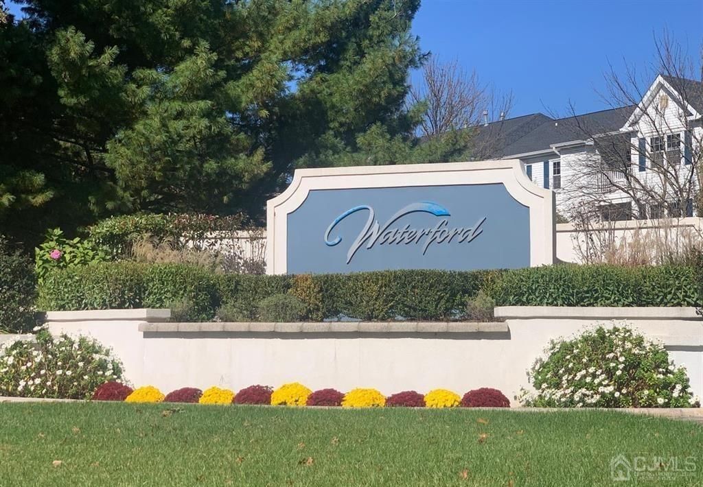 1335 Waterford Drive, Edison, NJ 08817