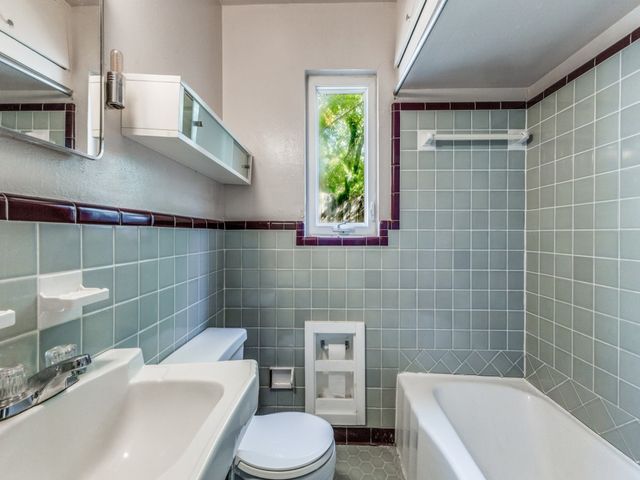 9127 San Fernando Way, Dallas, TX 75218