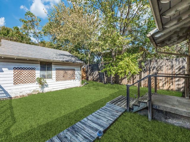 9127 San Fernando Way, Dallas, TX 75218