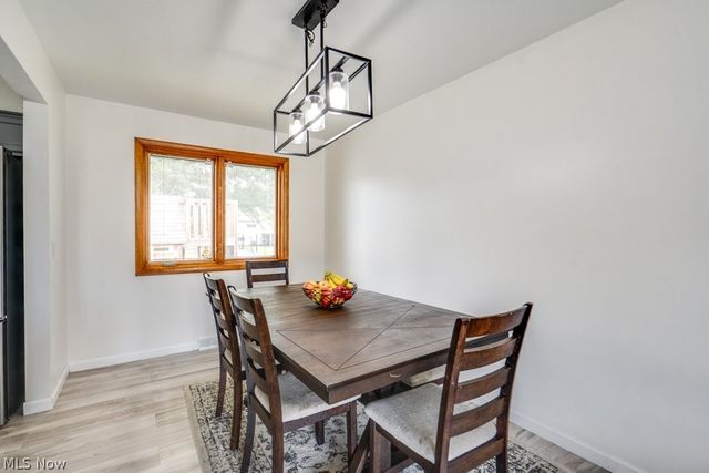 7821 W List Lane, Parma, OH 44130