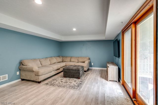 7821 W List Lane, Parma, OH 44130