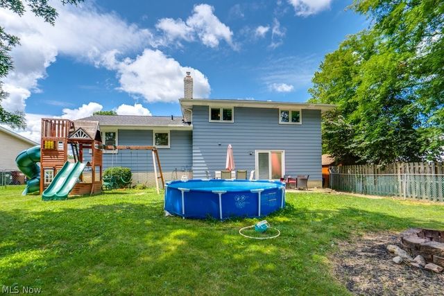 7821 W List Lane, Parma, OH 44130