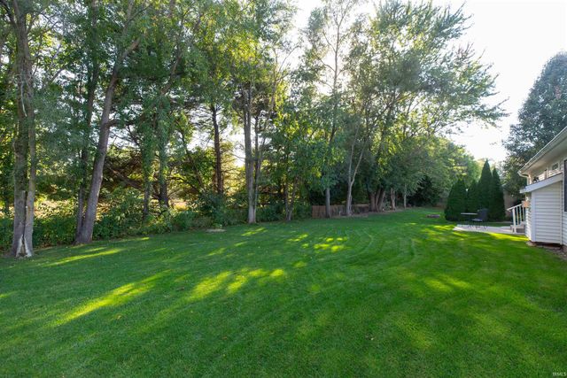 23416 Breezy Willow Trail, South Bend, IN 46628