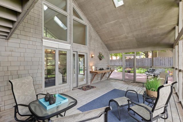7708 Stonewood Court, Edina, MN 55439