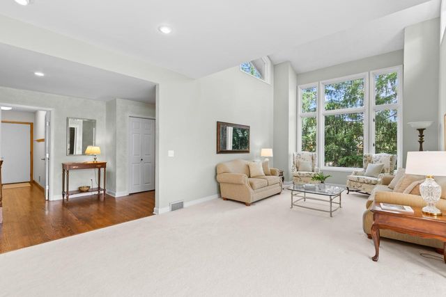 7708 Stonewood Court, Edina, MN 55439