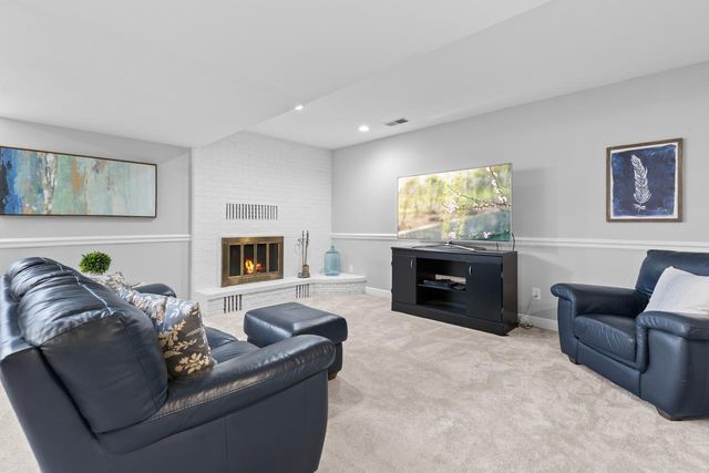 7708 Stonewood Court, Edina, MN 55439