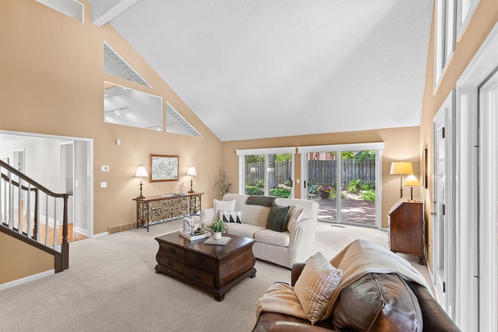 7708 Stonewood Court, Edina, MN 55439 — photo 4