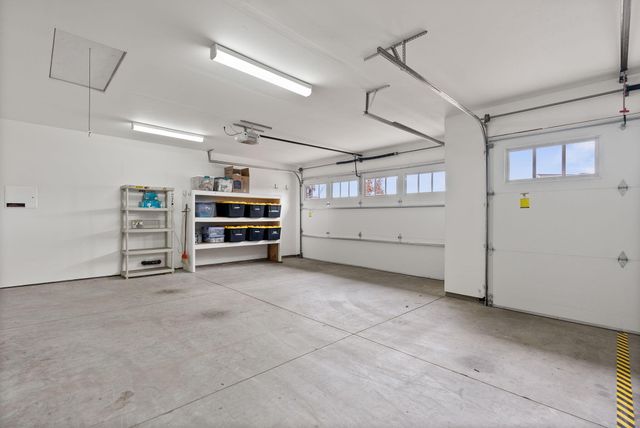 61076 Manhae Loop, Bend, OR 97702