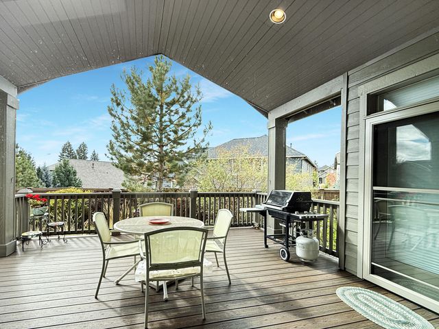 61076 Manhae Loop, Bend, OR 97702