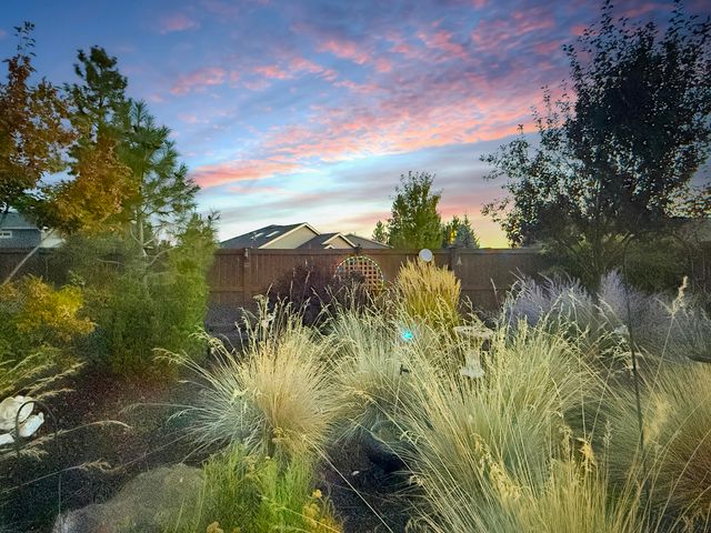 61076 Manhae Loop, Bend, OR 97702