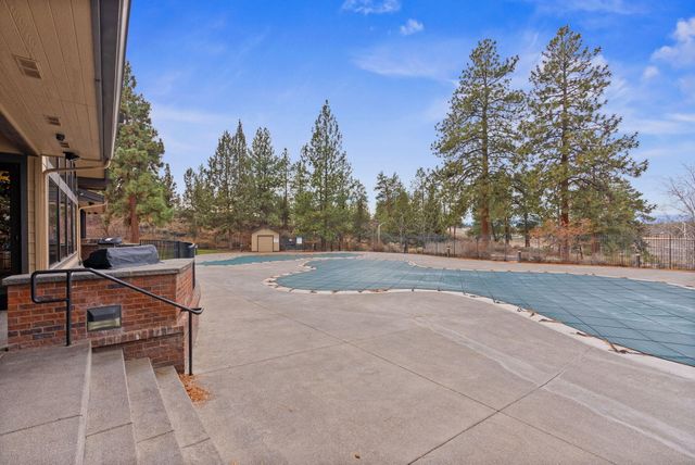 61076 Manhae Loop, Bend, OR 97702