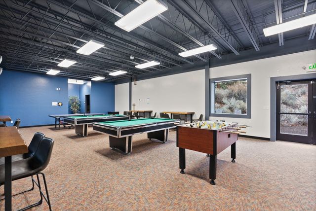 61076 Manhae Loop, Bend, OR 97702