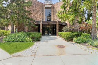 3110 Pheasant Creek Drive 110, Northbrook, IL 60062