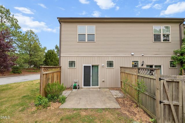 2804 Piedmont River Way, Raleigh, NC 27606