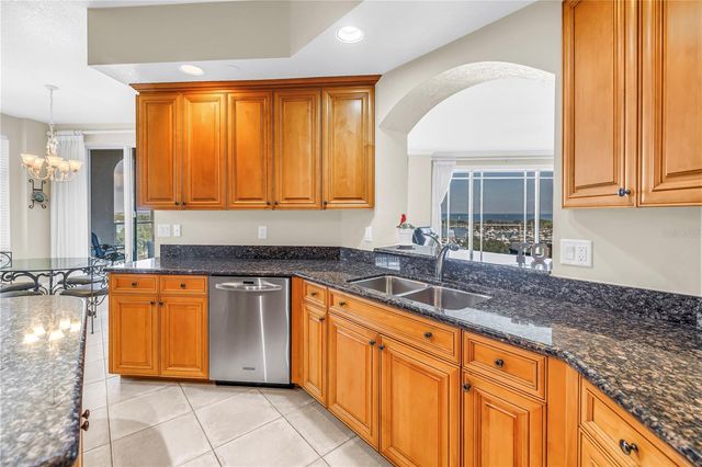 100 BEACH DRIVE NE 702, St Petersburg, FL 33701