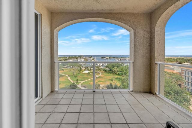100 BEACH DRIVE NE 702, St Petersburg, FL 33701