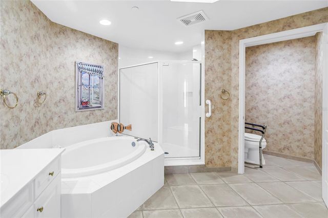 100 BEACH DRIVE NE 702, St Petersburg, FL 33701