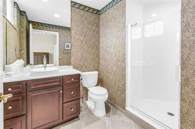 100 BEACH DRIVE NE 702, St Petersburg, FL 33701