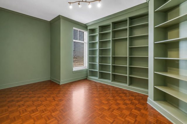 100 BEACH DRIVE NE 702, St Petersburg, FL 33701