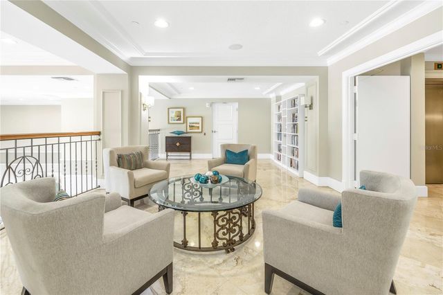 100 BEACH DRIVE NE 702, St Petersburg, FL 33701