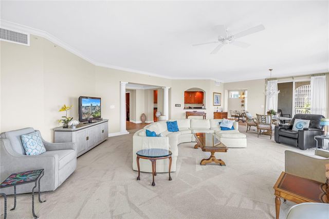 100 BEACH DRIVE NE 702, St Petersburg, FL 33701