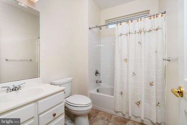 10 POWDERHORN WAY, Allentown, NJ 08501