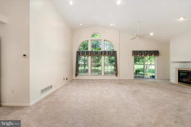 10 POWDERHORN WAY, Allentown, NJ 08501