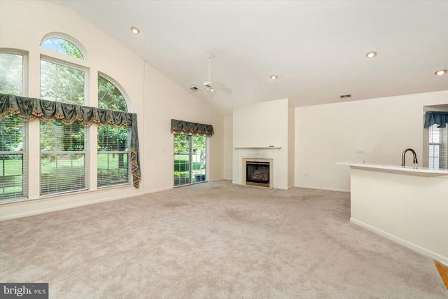 10 POWDERHORN WAY, Allentown, NJ 08501
