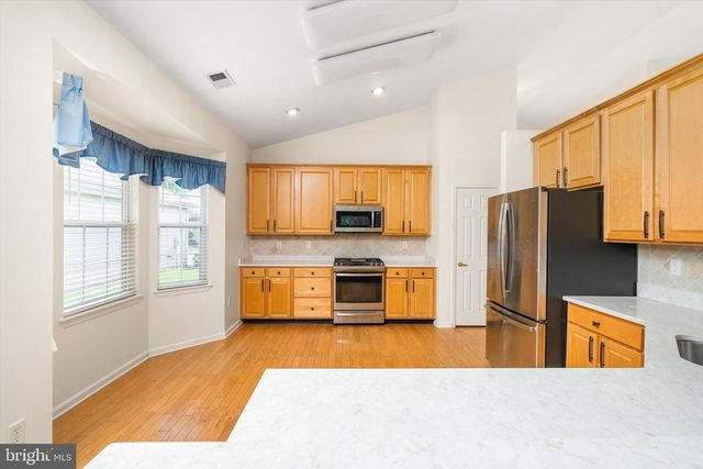 10 POWDERHORN WAY, Allentown, NJ 08501