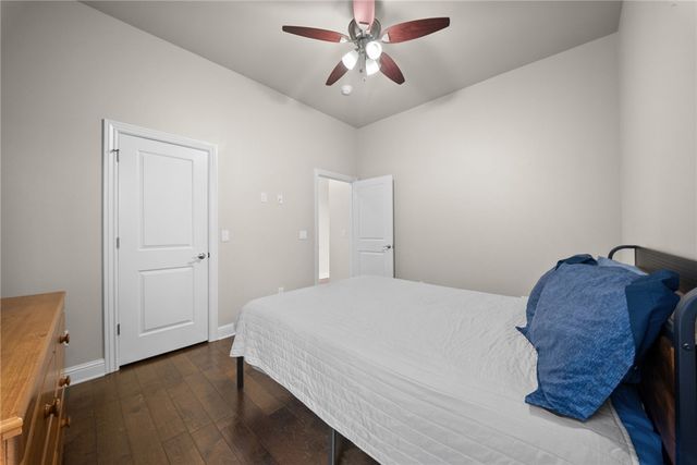 1905 SW Edinburgh Avenue, Bentonville, AR 72713