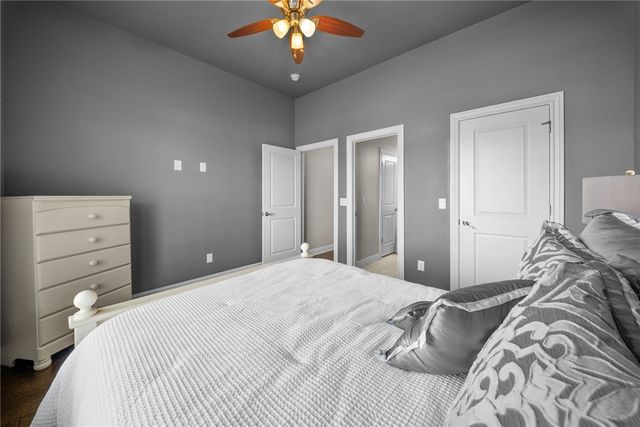 1905 SW Edinburgh Avenue, Bentonville, AR 72713