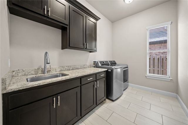 1905 SW Edinburgh Avenue, Bentonville, AR 72713