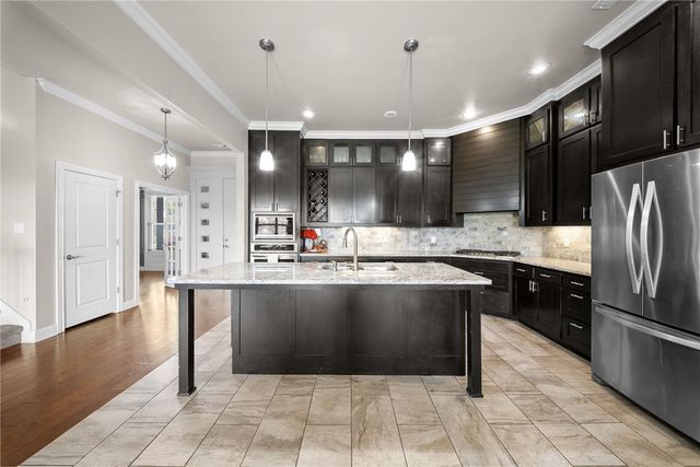 1905 SW Edinburgh Avenue, Bentonville, AR 72713