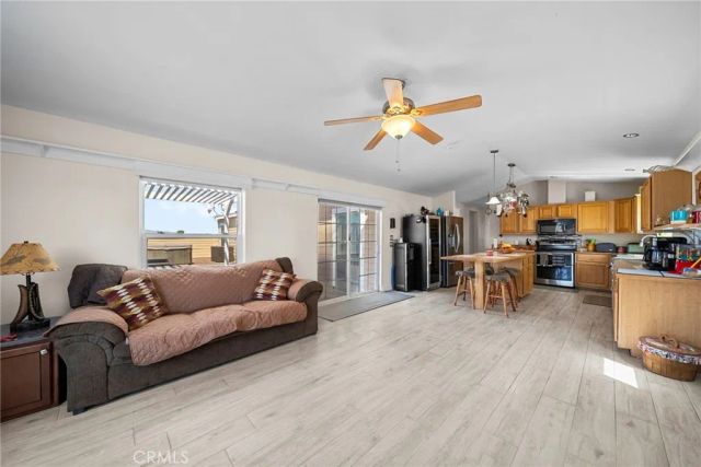 25407 Eaglefall Avenue, Lancaster, CA 93536
