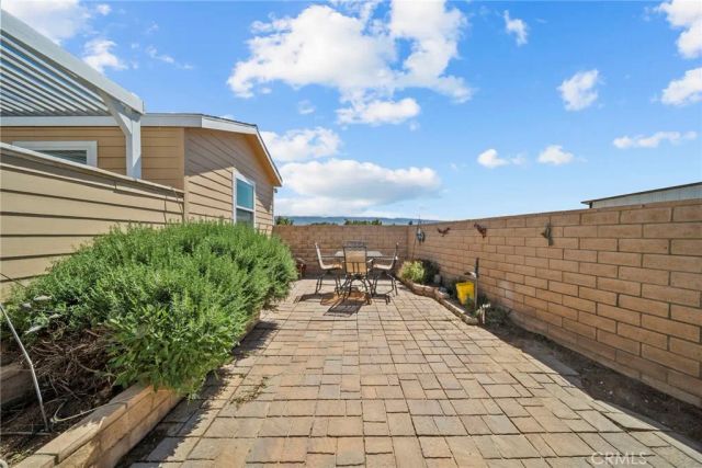 25407 Eaglefall Avenue, Lancaster, CA 93536