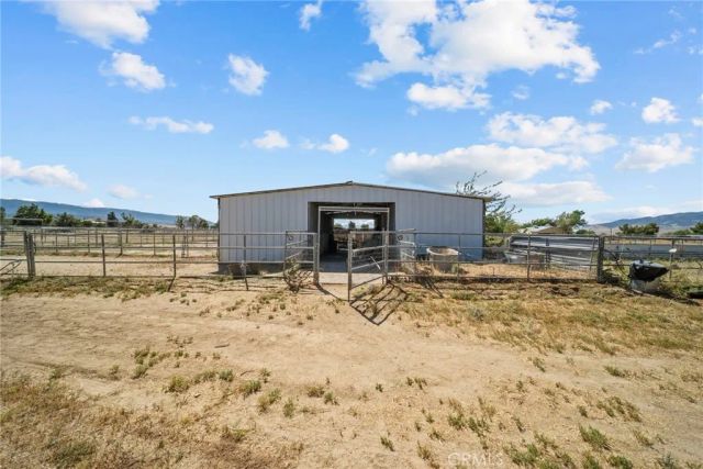 25407 Eaglefall Avenue, Lancaster, CA 93536