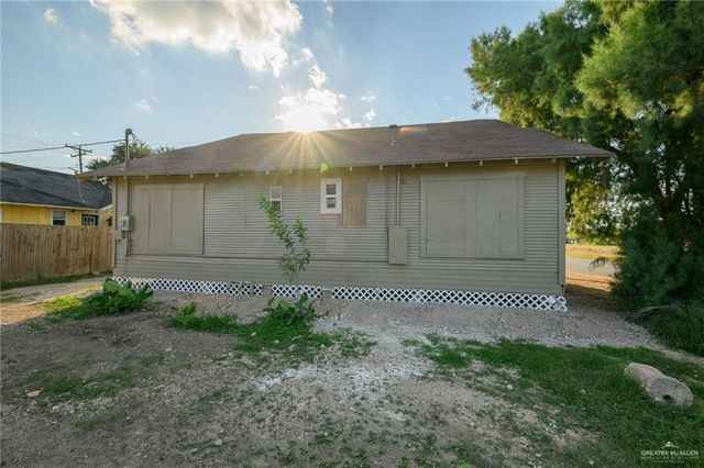 320-322 N 8th Street, Harlingen, TX 78550