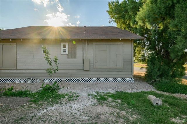 320-322 N 8th Street, Harlingen, TX 78550