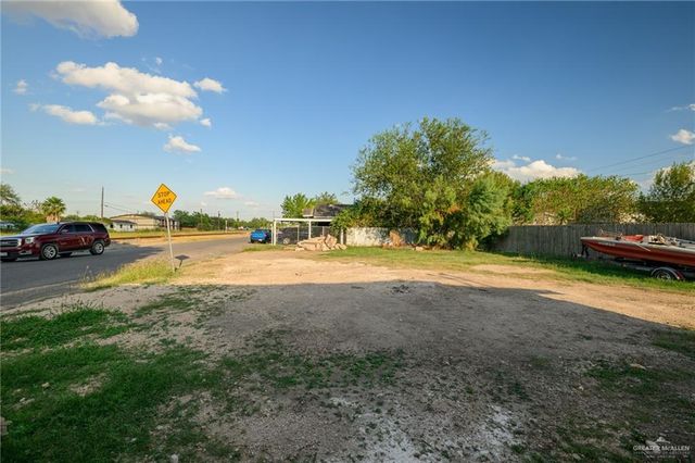 320-322 N 8th Street, Harlingen, TX 78550