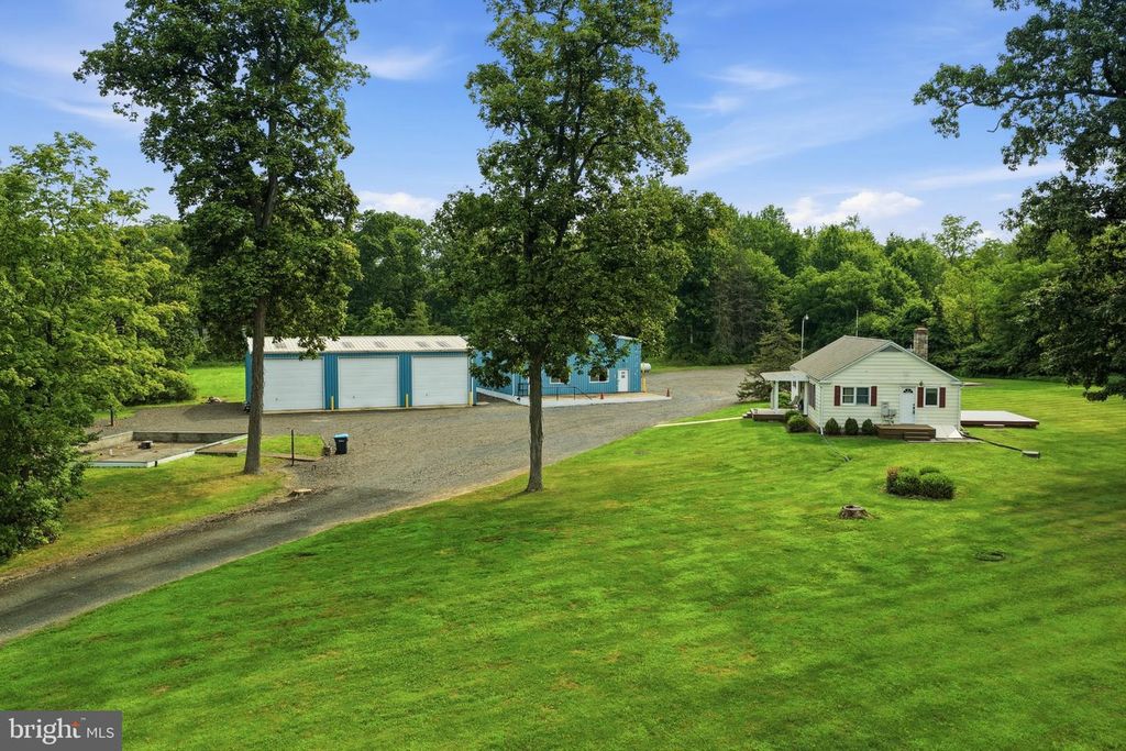 563 DEEP RUN RD, PERKASIE, PA 18944 — photo 2