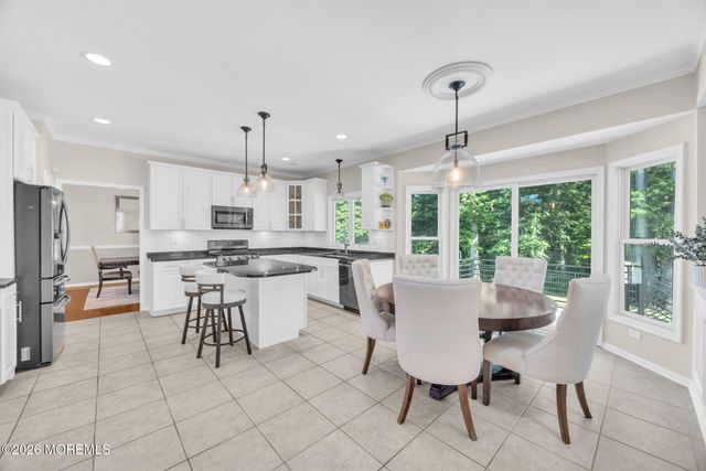 64 Monkton Road, Manalapan, NJ 07726