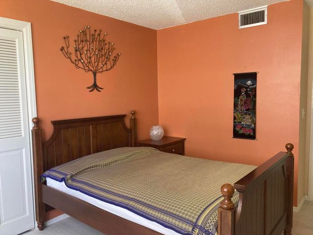 3031 N Ocean Boulevard 303, Fort Lauderdale, FL 33308