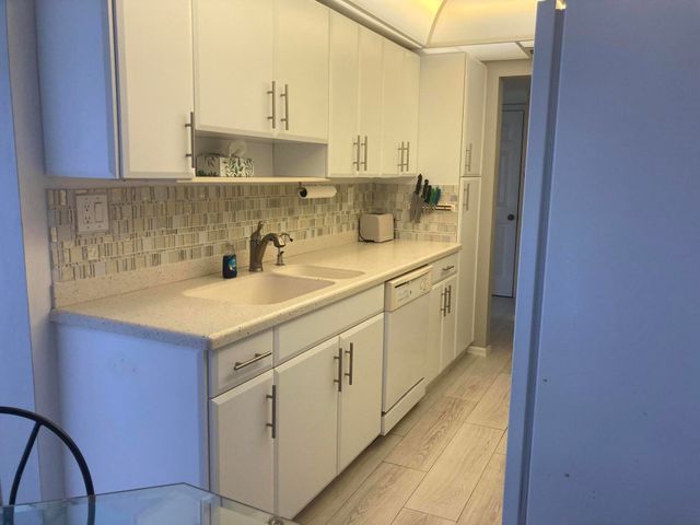 3031 N Ocean Boulevard 303, Fort Lauderdale, FL 33308